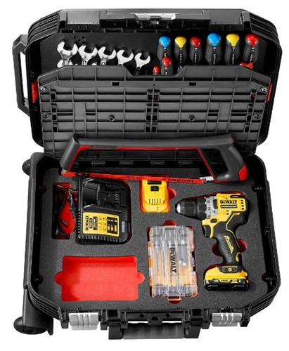 Foto Gevulde koffer met Facom en DeWalt 68 delig