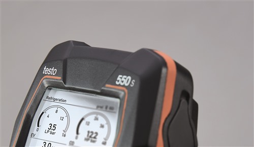 testo-550s-detail-robust-01-screen-EN